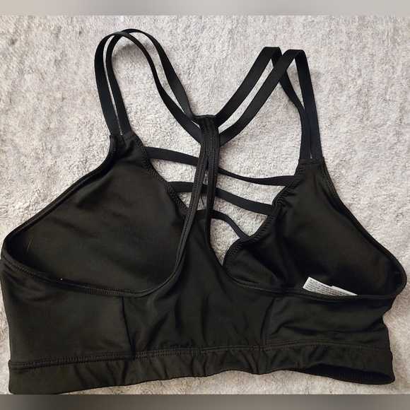 Victoria's secret sports bra - Picture 3 of 4
